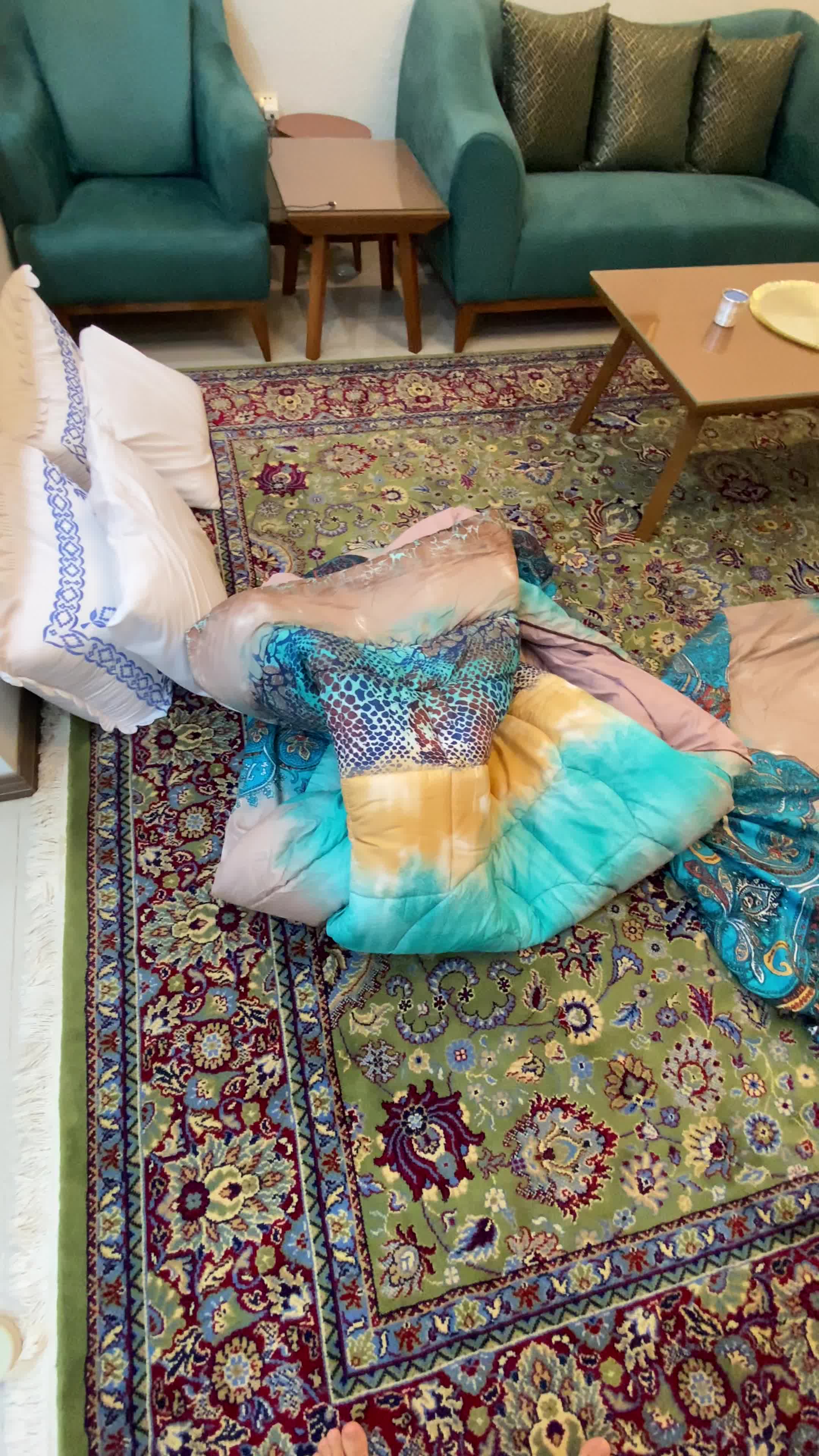 رو تختی رو بالشتی و روی|سرویس روتختی|بندرعباس, |دیوار