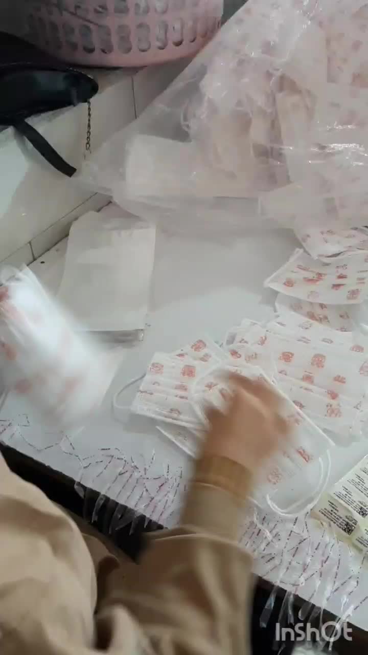 استخدام نیروی خانم بسته بندی ماسک شیفت صبح یاعصر|استخدام درمانی، زیبایی، بهداشتی|شیراز, شهرک گلها|دیوار