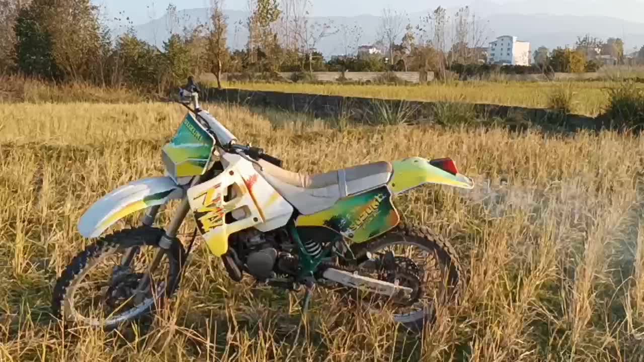 تریل دوزمانه سوزوکی تی اس ار ۲۰۰ tsr|موتورسیکلت|نوشهر, |دیوار