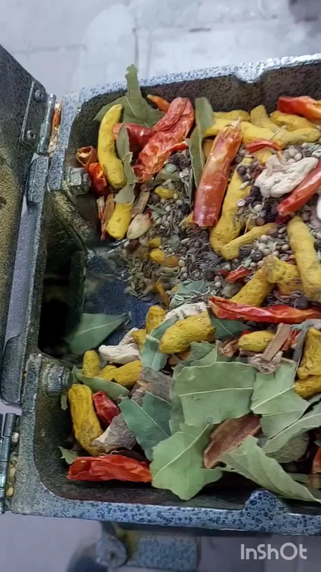 پخش انواع ادویه‌جات اصیل عمده و جزئی|خوردنی و آشامیدنی|فردیس, شهرک راه آهن|دیوار