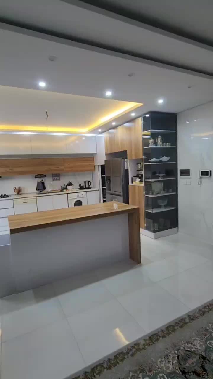 آپارتمان سه طبقه پیلوت دار / فردوسی شمالی|فروش خانه و ویلا|قزوین, |دیوار