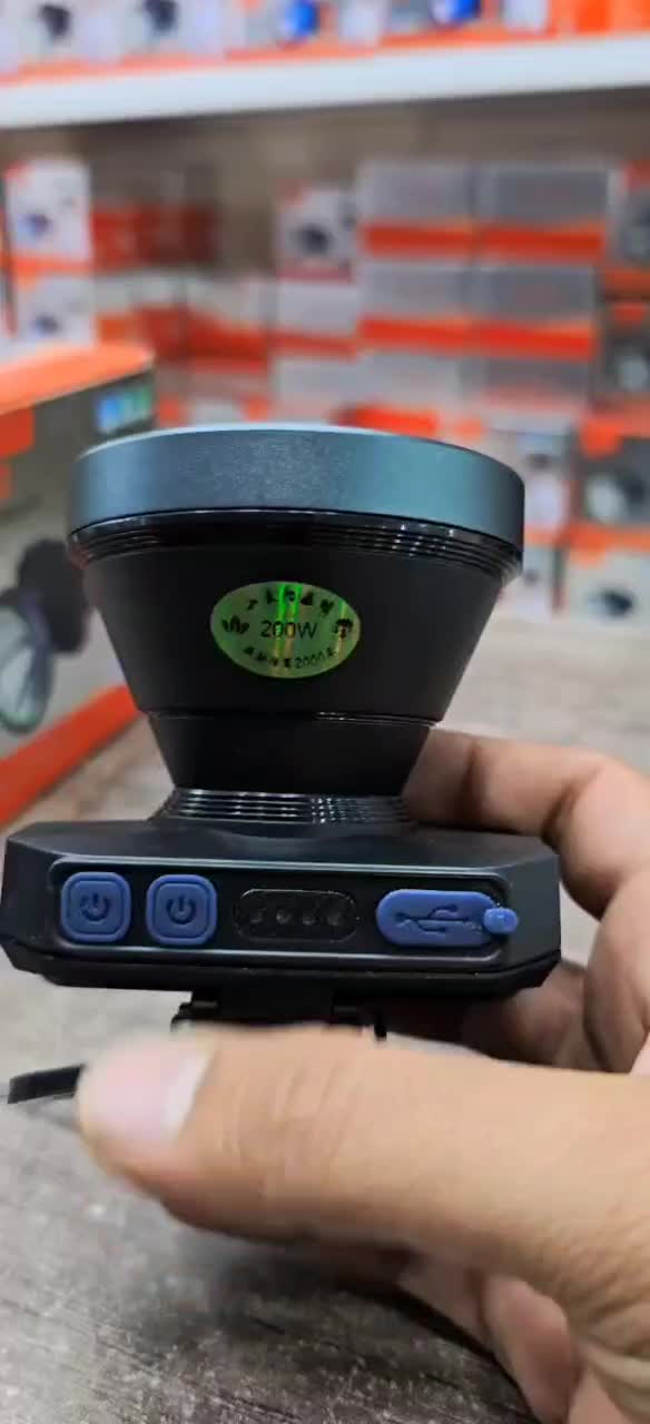 انواع چراغ قوه و تجهیزات کمپ|کوهنوردی و کمپینگ|نورآباد ممسنی, |دیوار