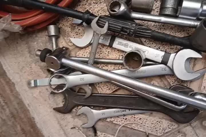 ابزار الات اچار بکس تخت رینگی قیچی میلگربر کارواش|ابزارآلات|اقبالیه, |دیوار