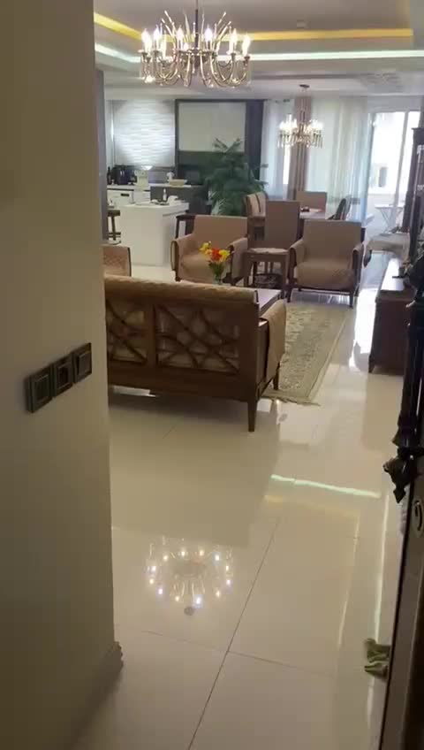 فروش آپارتمان رو‌به آفتاب مخابرات|فروش آپارتمان|شاهین‌شهر, مخابرات (شهید بهشتی)|دیوار