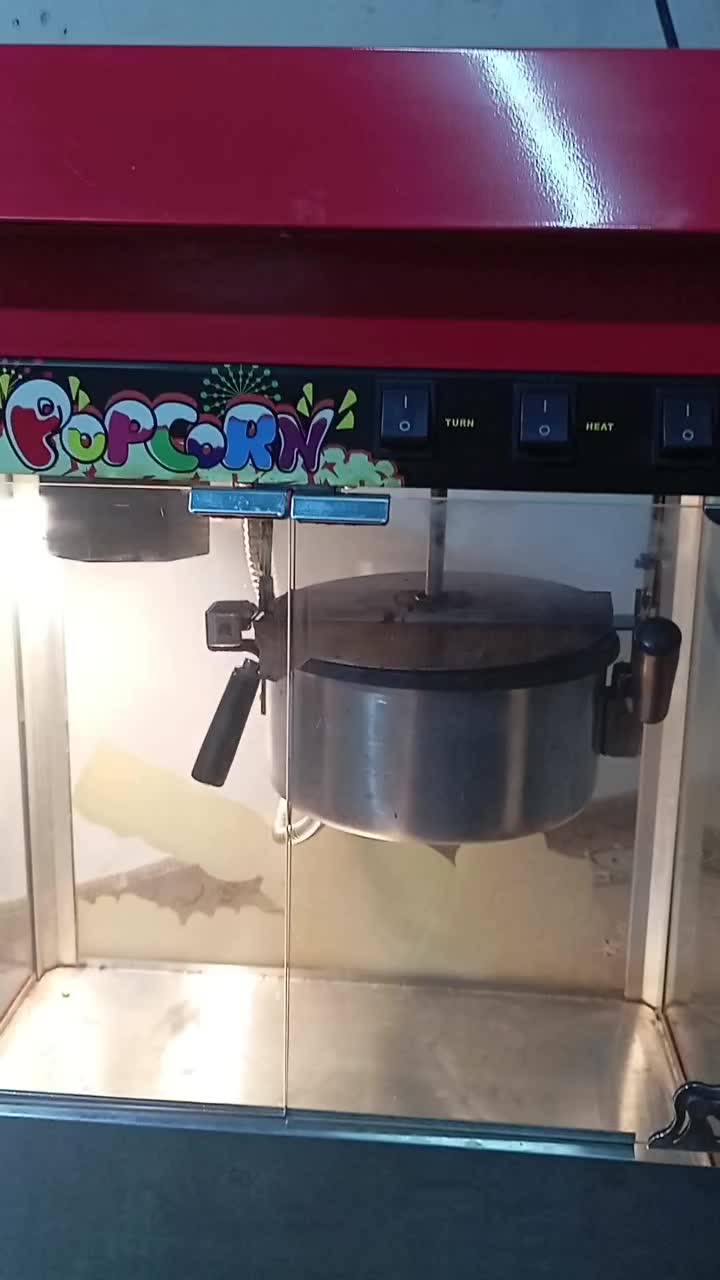 دستگاه پوفیلا سالم درحد نو با برق کار میکنه|کافی‌شاپ و رستوران|آستارا, |دیوار