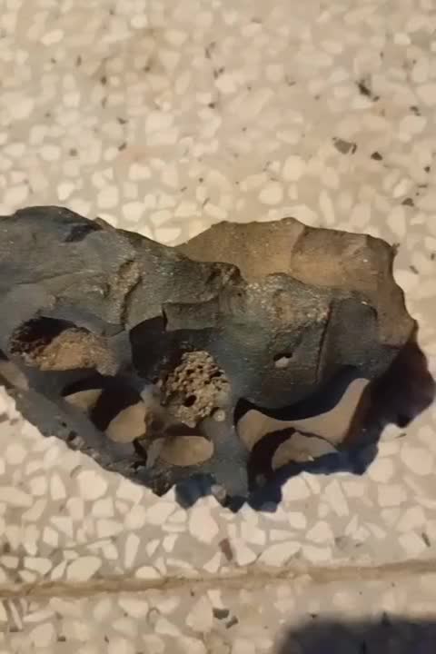 شهاب سنگ|جواهرات|بندر دیر, |دیوار