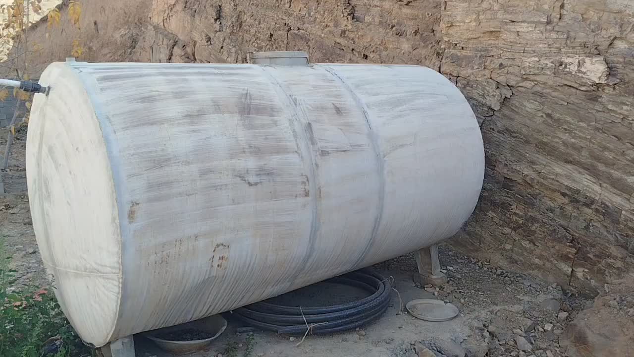 مخزن گالوانیزه آب ورق زخیم ۲ میل ۴۰۰۰ لیتری|مصالح و تجهیزات ساختمان|کوهسار (البرز), |دیوار