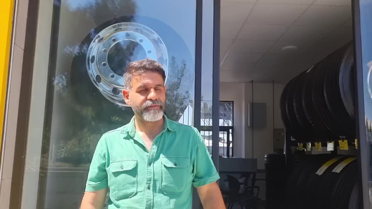 در کرکره رولاپ شیشه سکوریت جک پارکینگ اتومات برقی|خدمات پیشه و مهارت|مشهد, توس (بلوار توس)|دیوار