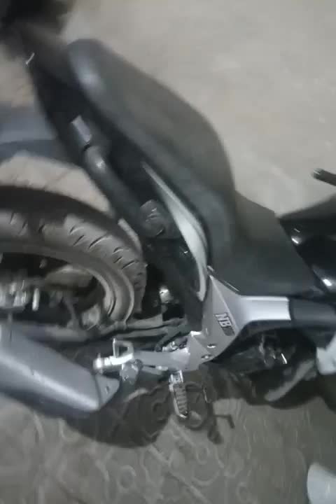 بلنتا دویست|موتورسیکلت|طبس, |دیوار