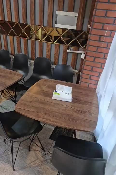 میز صندلی و کانتر اجاق سانتیفیوژ|کافی‌شاپ و رستوران|تبریز, |دیوار