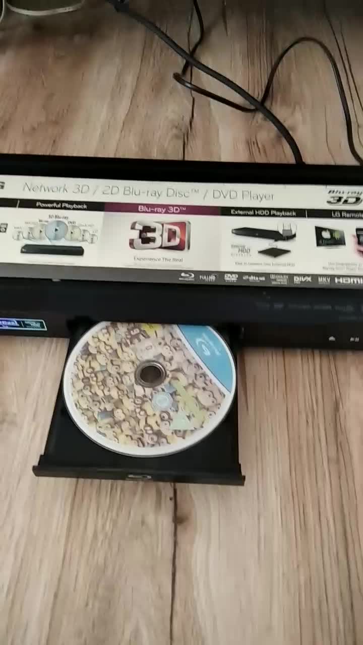دستگاه بلوری با فیلم و عینک سه بعدی|پخش‌کننده DVD و ویدیو|تهران, هفده شهریور|دیوار