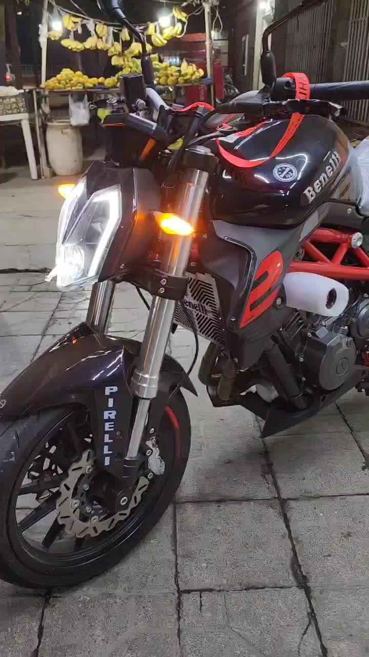 بنلی ۳۰۰ جفت مدل ۴۰۱|موتورسیکلت|گنبد کاووس, |دیوار