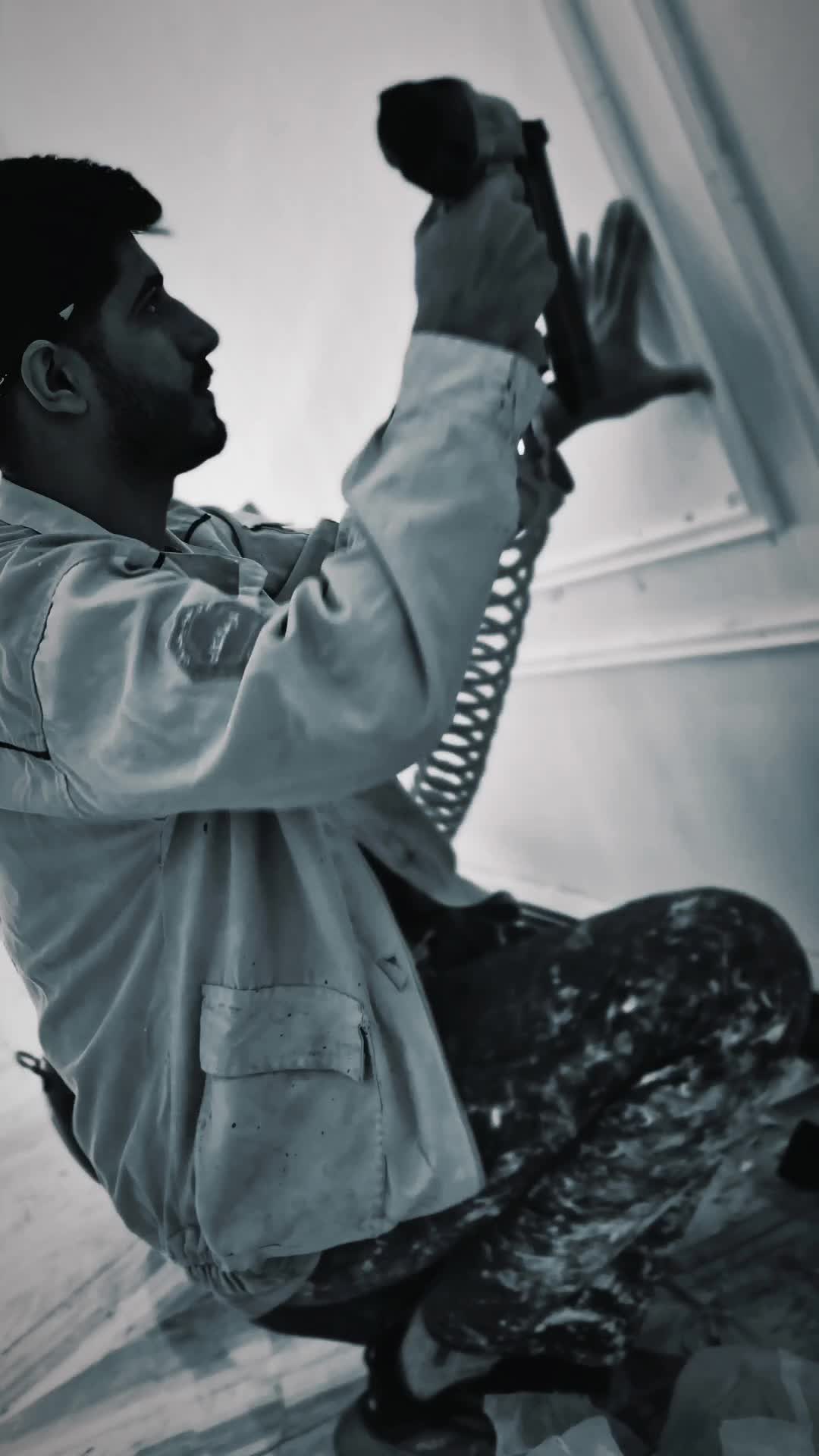 گچبری پیش ساخته قاب بندی تی وی ترمووال قرنیز نقاش|خدمات پیشه و مهارت|مشهد, آزادشهر|دیوار