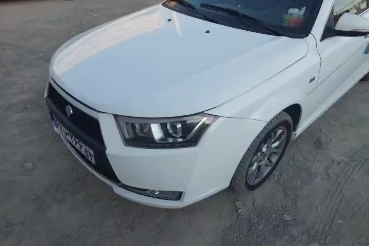 دنا اتوماتیک 1401 سفید|خودرو سواری و وانت|خمینی‌شهر, |دیوار