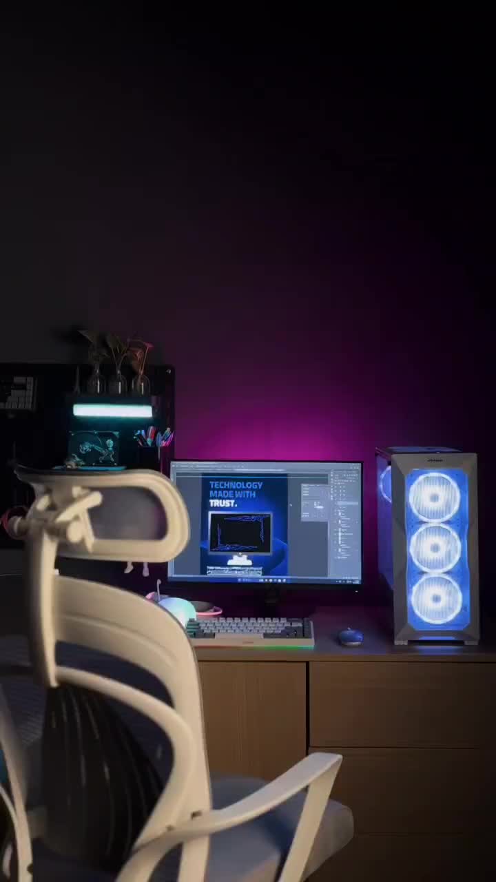 کیس سفید مناسب بازی و طراحی اقساطی|رایانه رومیزی|قم, بنیاد|دیوار