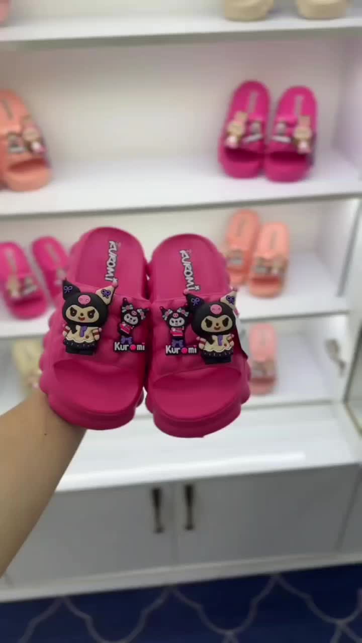 فروش عمده کفش دمپایی|کیف، کفش، کمربند|قم, بیست متری ولیعصر|دیوار