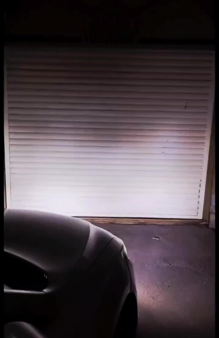 نور بالا بزن ، درب پارکینگ یا مغازه باز میشه|قطعات یدکی و لوازم جانبی|همدان, |دیوار