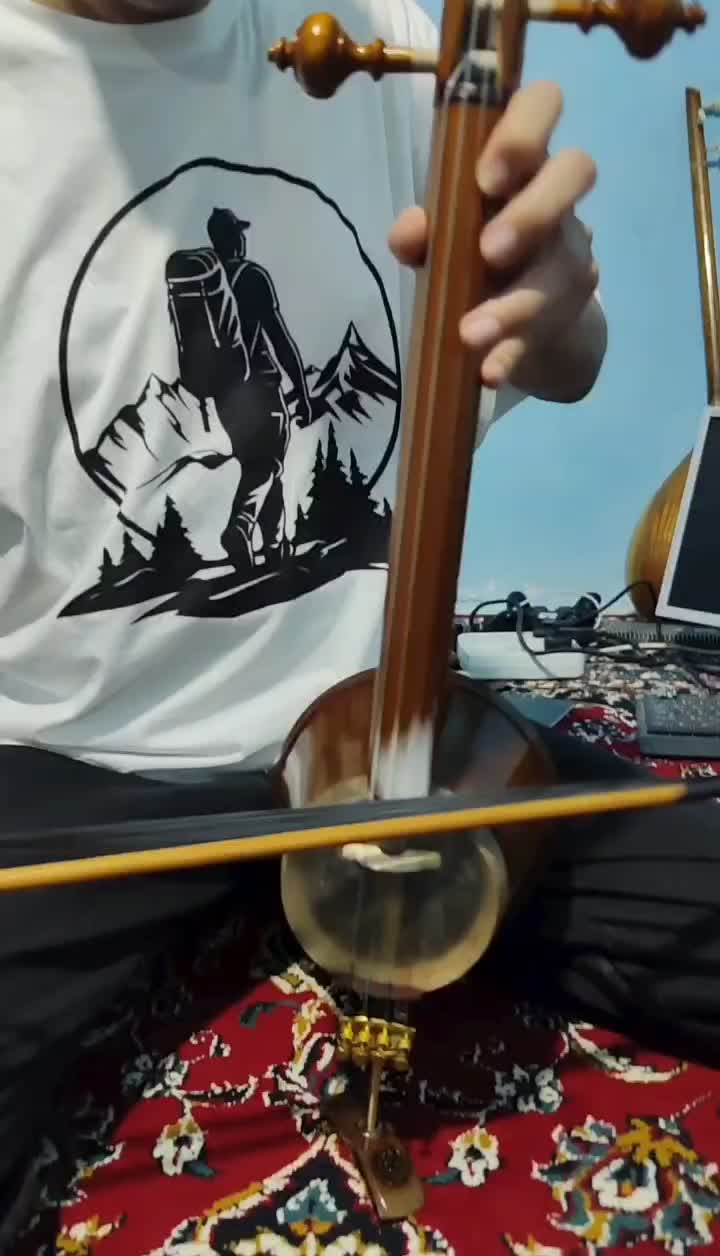 کمانچه شهباز استثنایی|سازهای سنتی|خرمآباد, |دیوار