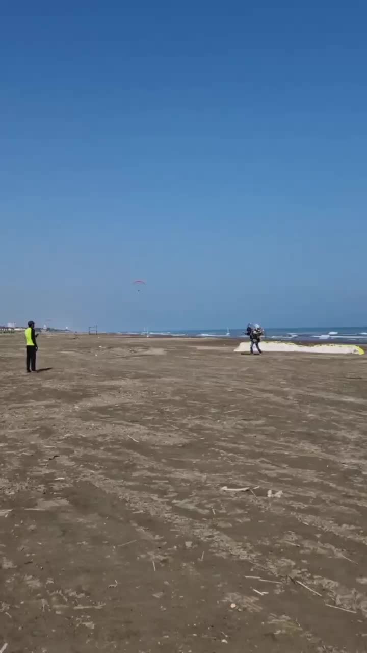 پاراگلایدر پاراموتور سبک سایز کوچک ۲۰۰ سی سی|تجهیزات ورزشی|تهران, پونک|دیوار