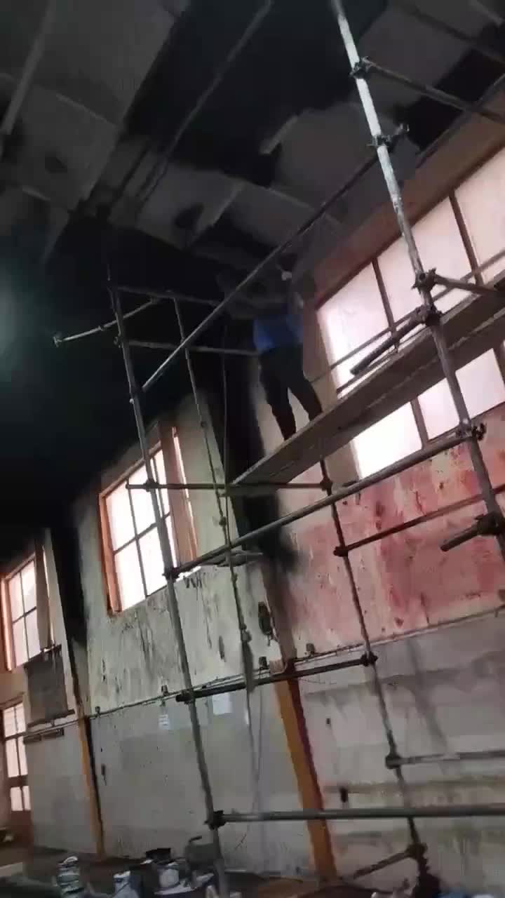 رنگ آمیزی و نقاشی با ایرلس سوله نما پارکینگ رنگپاش|خدمات پیشه و مهارت|کرج, منطقه ویژه اقتصادی پیام|دیوار