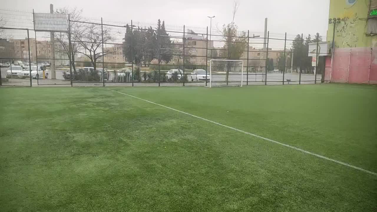 رزرو و اجاره زمین چمن فوتبال|اجارهٔ کوتاه‌مدت دفتر کار و فضای آموزشی|مشهد, جاهد شهر|دیوار