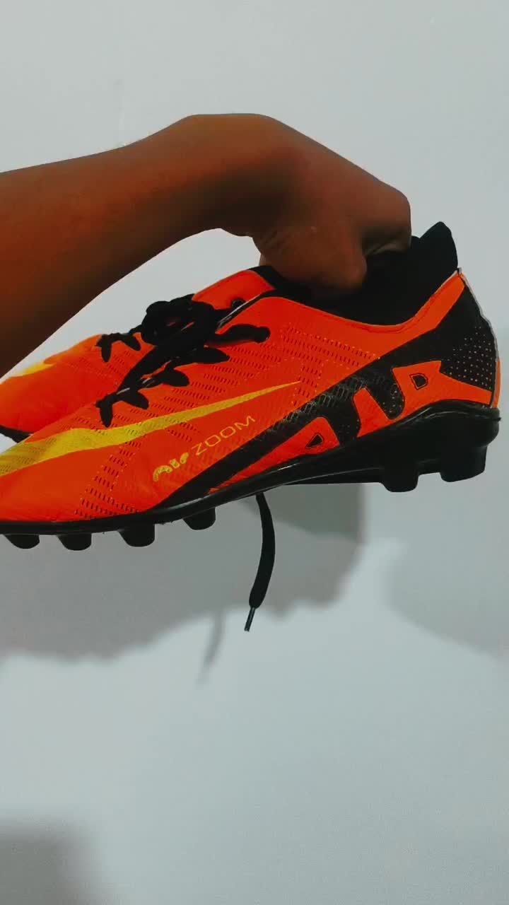 کفش فوتبال (استوک دار)|کیف، کفش، کمربند|جویم, |دیوار