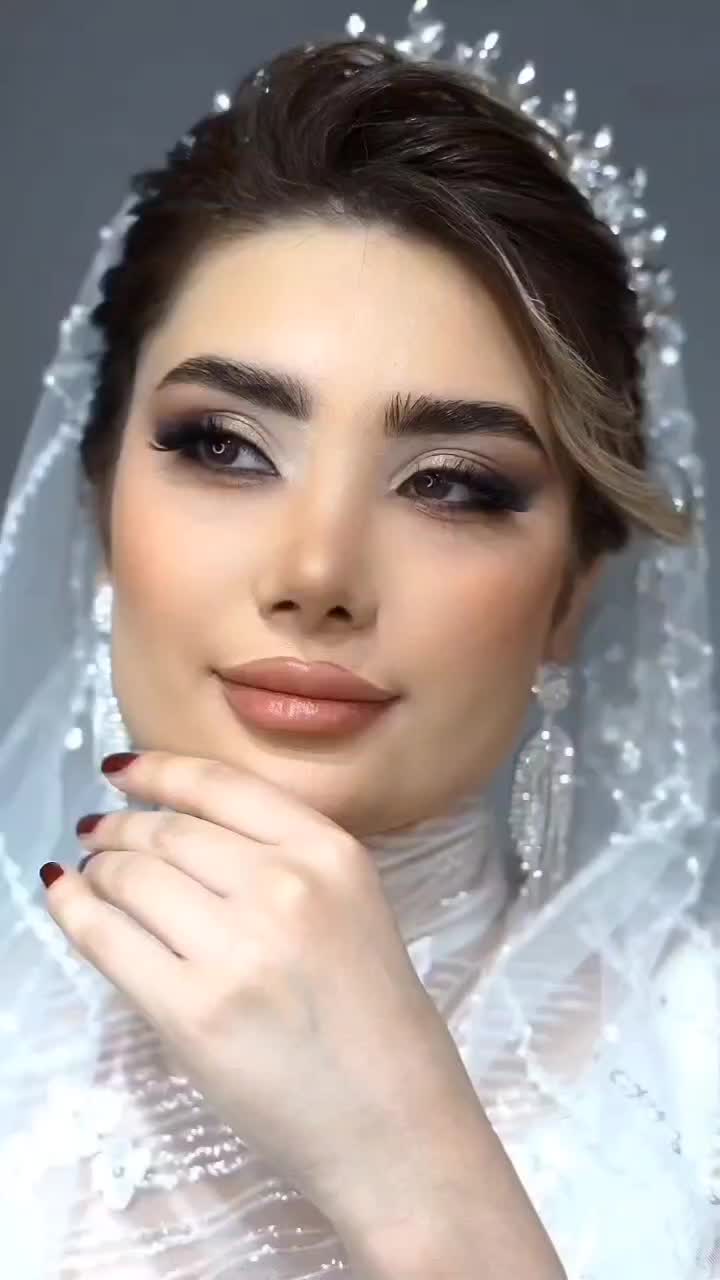 میکاپ و شنیون اقتصادی عروس در سالن زیبایی شانلی|خدمات آرایشگری و زیبایی|قزوین, |دیوار