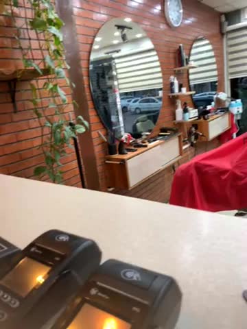 همکار ارایشگر اقا درصدی|استخدام درمانی، زیبایی، بهداشتی|کرج, گلشهر|دیوار