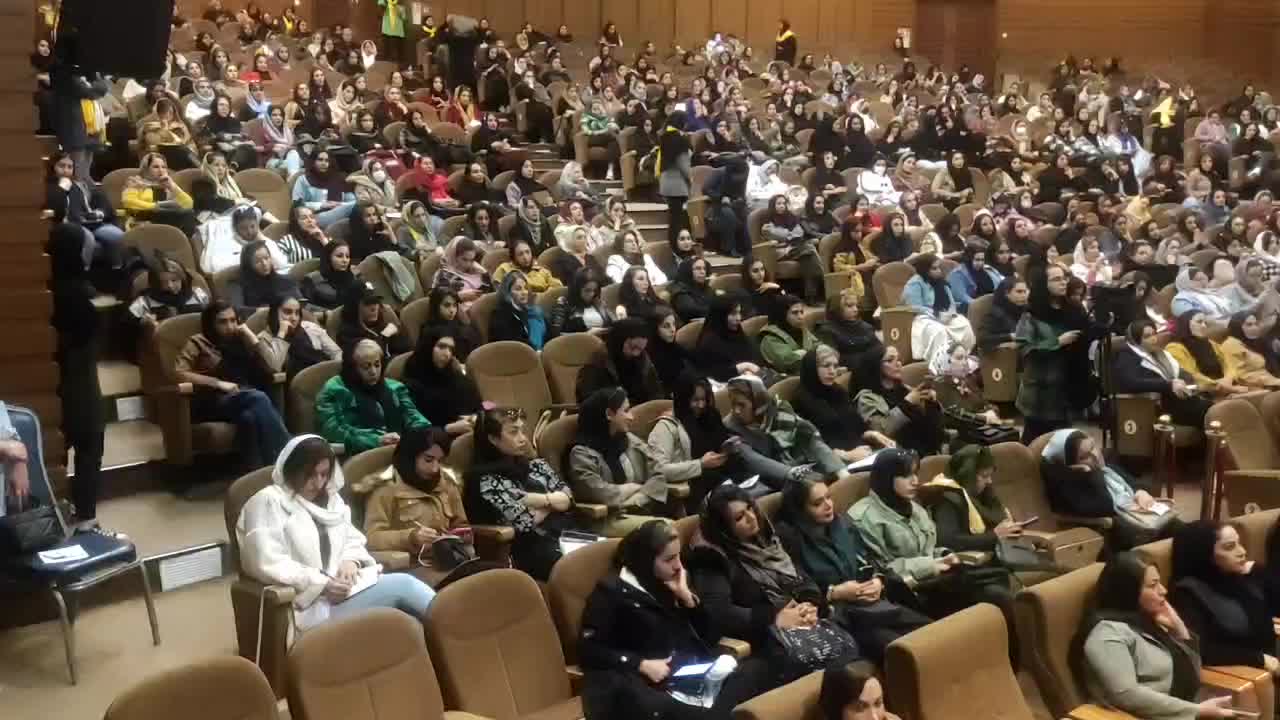 آموزشگاه آرایشگری تخصصی میدان ولیعصر|خدمات آموزشی|شیراز, زند|دیوار