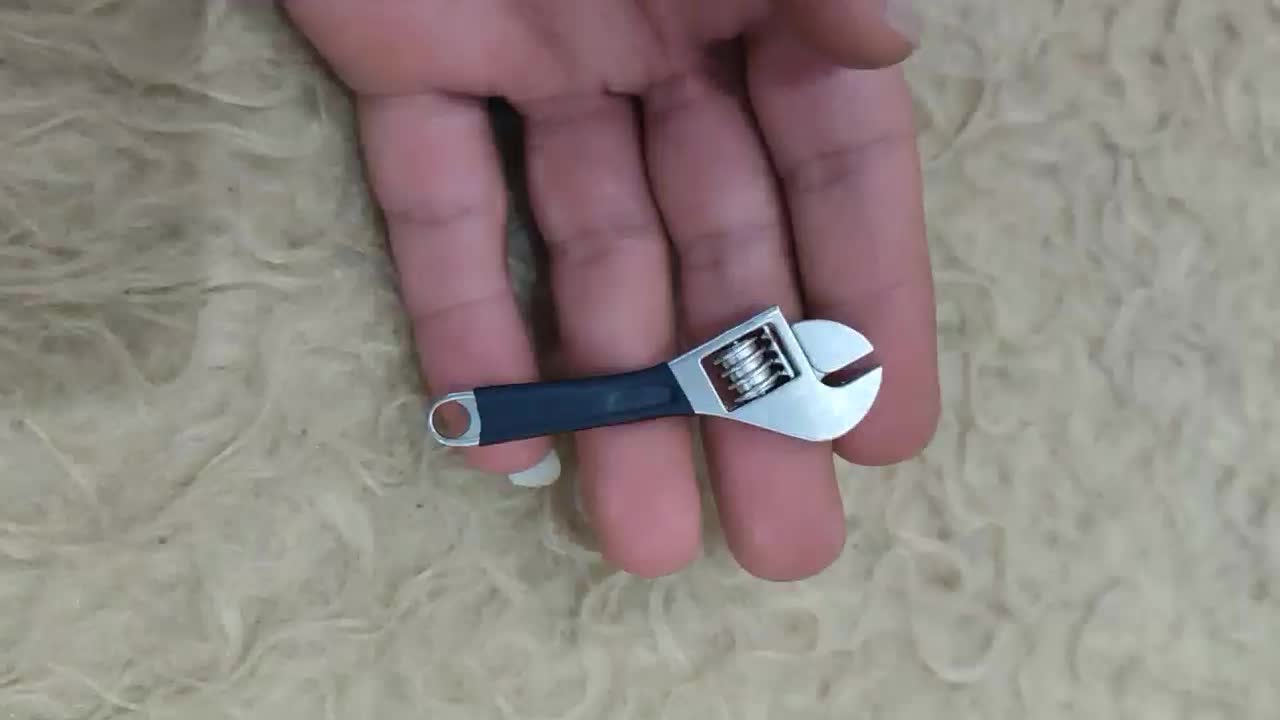 آچار و ابزار مینیاتوری بسیار زیبا و کلکسیونی|کلکسیون اشیاء عتیقه|تهران, بهداشت|دیوار