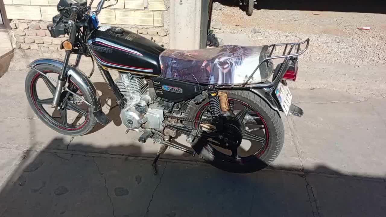 پرواز 200مدل95سند سفید کاربراتور|موتورسیکلت|بانه, |دیوار