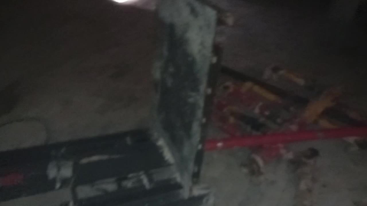 یک عدد در برقی و بالابر به قیمت کاسبی|مصالح و تجهیزات ساختمان|ری, شهید غیوری (ابن باویه)|دیوار