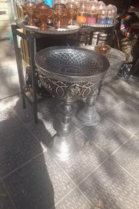 سنگاب قلمزنی بزرگ یک متری کنار سالنی مینیاتور|صنایع دستی و سایر لوازم تزئینی|اصفهان, نقش جهان|دیوار