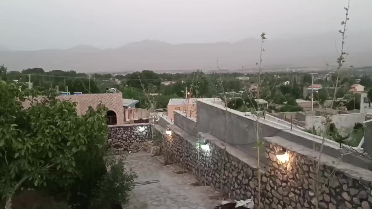 خدمات نصب لوستر، هالوژن، خرده کاری برق|خدمات پیشه و مهارت|کرمان, |دیوار