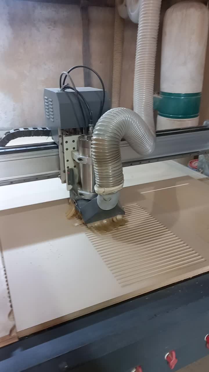 فروش دستگاه cnc نوین چوب ۱۳۲۵|ماشین‌آلات صنعتی|تنکابن, |دیوار