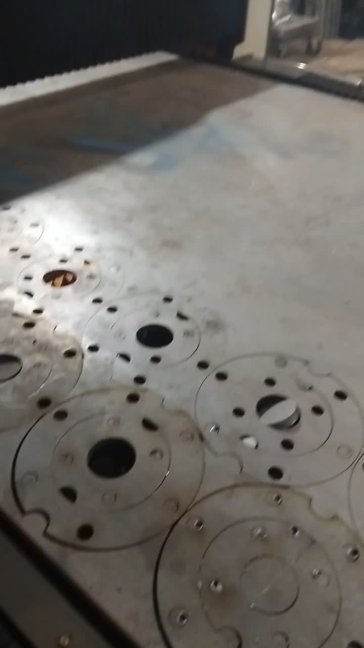 خدمات برش لیزری فلزات|خدمات پیشه و مهارت|خسروشاه, |دیوار