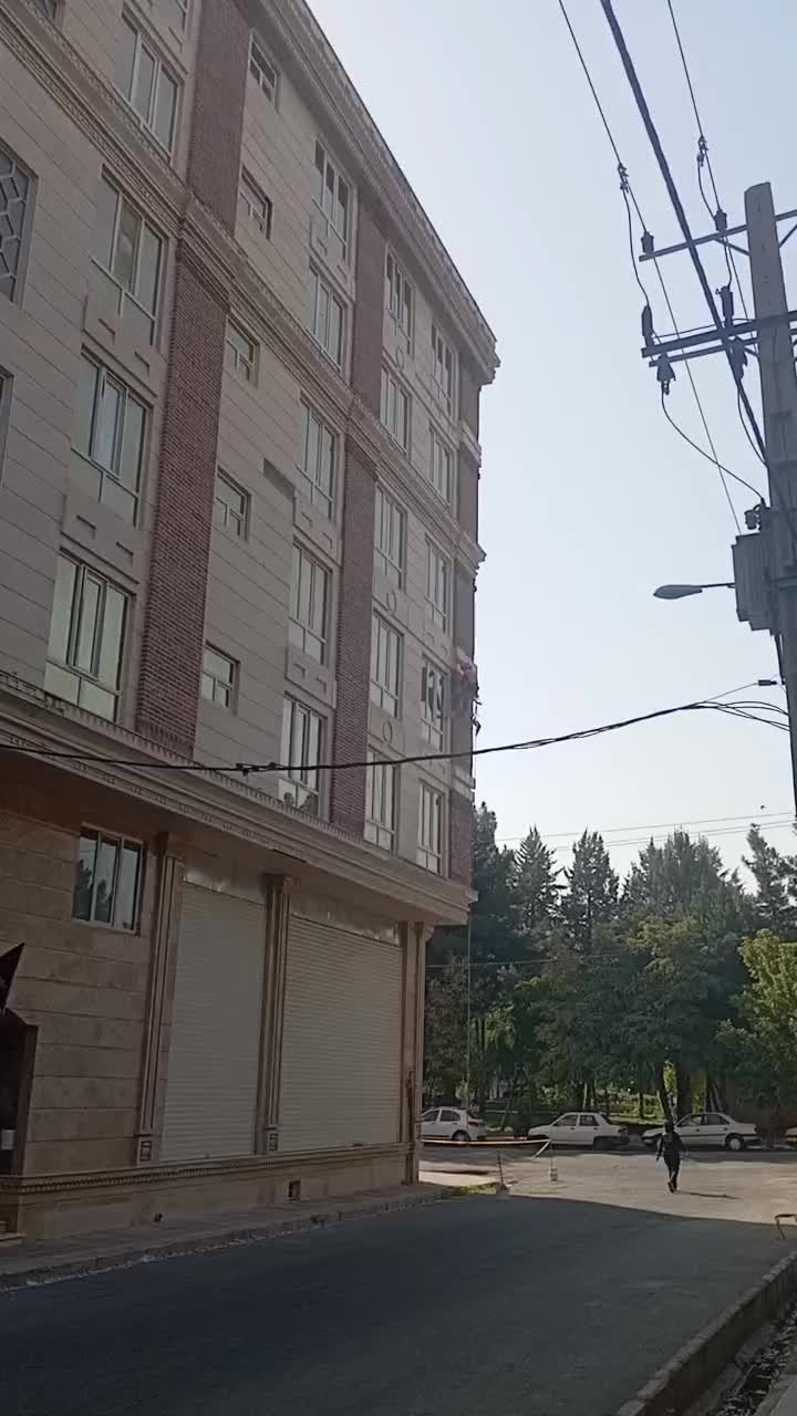 عایق ابندی پیچ رولپلاک رنگ شستشو نمابدون داربست|خدمات پیشه و مهارت|خرم‌آباد, |دیوار