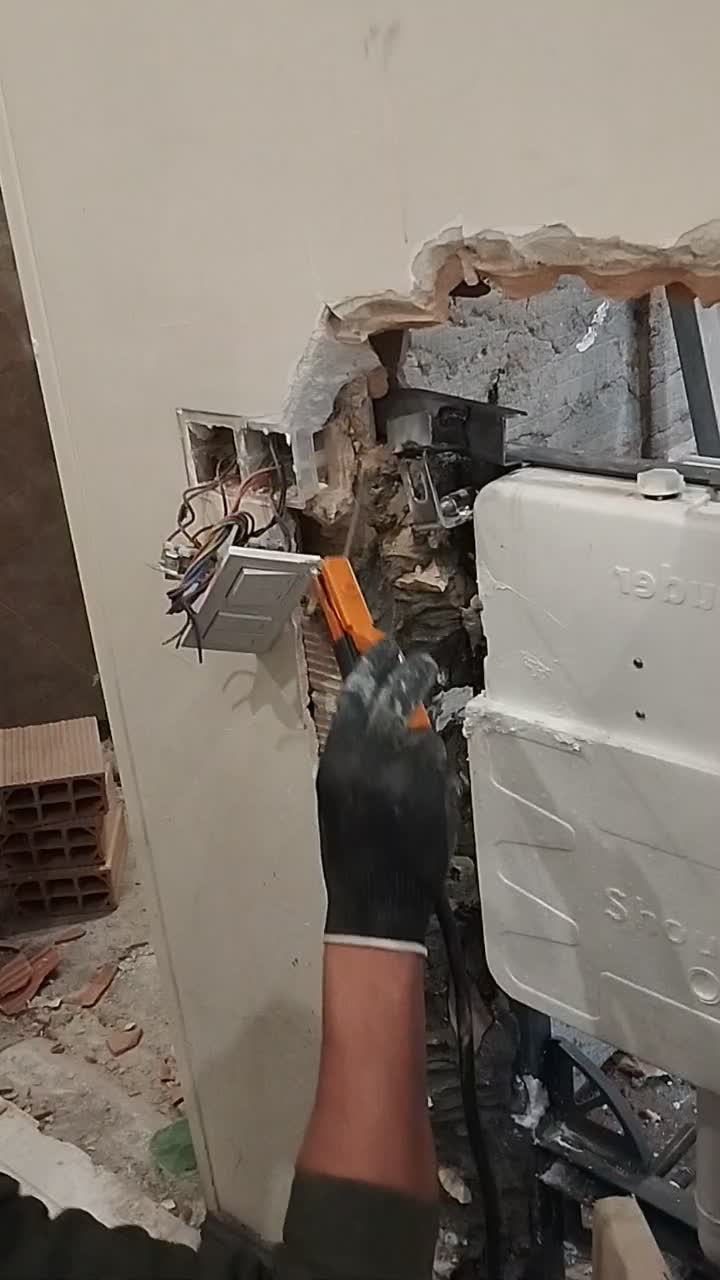  لوله کشی آب وفاضلاب پکیج جوشکاری نصب پمپ و ولهنگ|خدمات پیشه و مهارت|تهران, اسکندری|دیوار