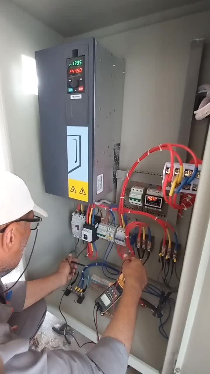 برقکار صنعتی وتعمیرات انواع تابلو برق|خدمات پیشه و مهارت|مینودشت, |دیوار