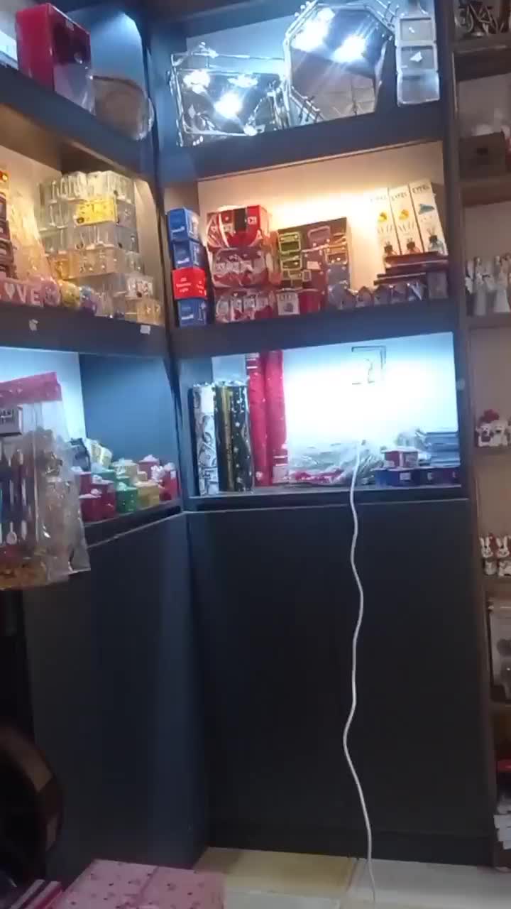 فروش کلیه اجناس و دکوراسیون|فروشگاه و مغازه|سلامی, |دیوار