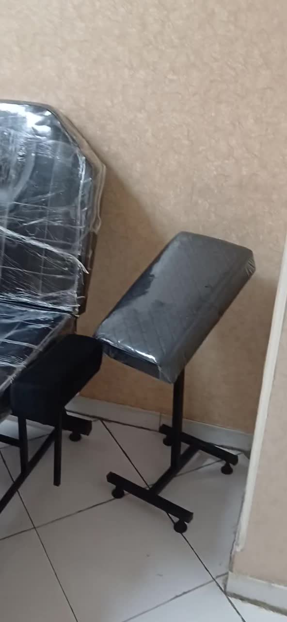 اجاره ساعتی و سالانه میز تتو|اجارهٔ دفتر کار، اتاق اداری، مطب|تهران, جمال‌زاده|دیوار