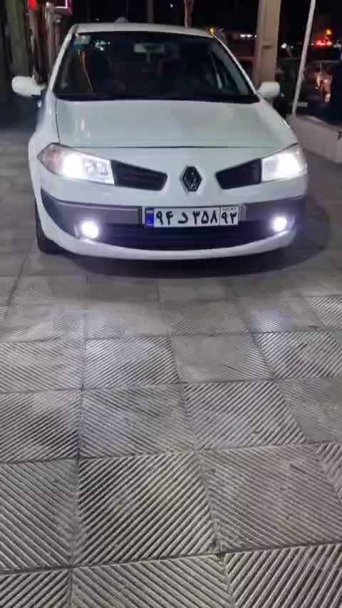 مگان سفید مدل 1392 سفارش مدیران فول|خودرو سواری و وانت|یزد, |دیوار