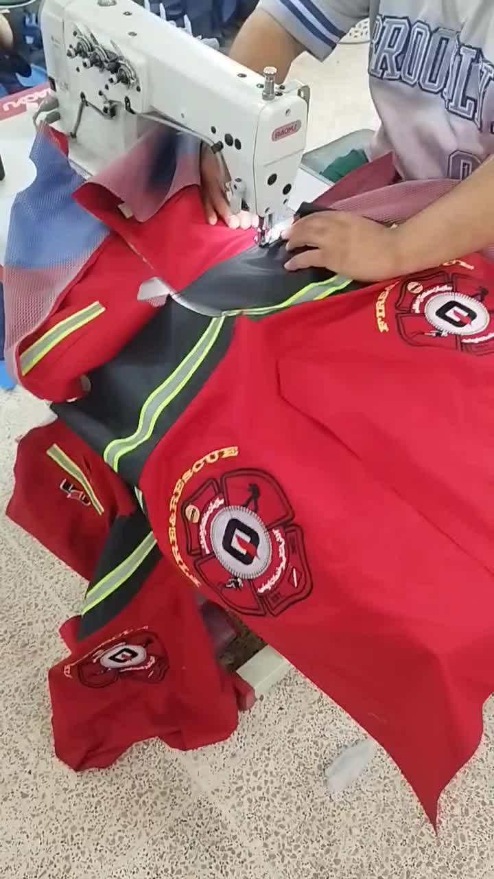 مزدی دوز بیرون بر لباس کار شرکتی|استخدام صنعتی، فنی، مهندسی|تهران, شهرک ولیعصر جنوبی|دیوار