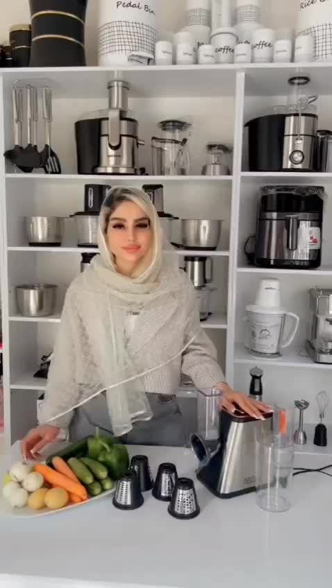 رنده برقی سالاد ساز هیلتون المان اصل خردکن همزن|خردکن، آسیاب، غذاساز|قم, شهرک فاطمیه|دیوار