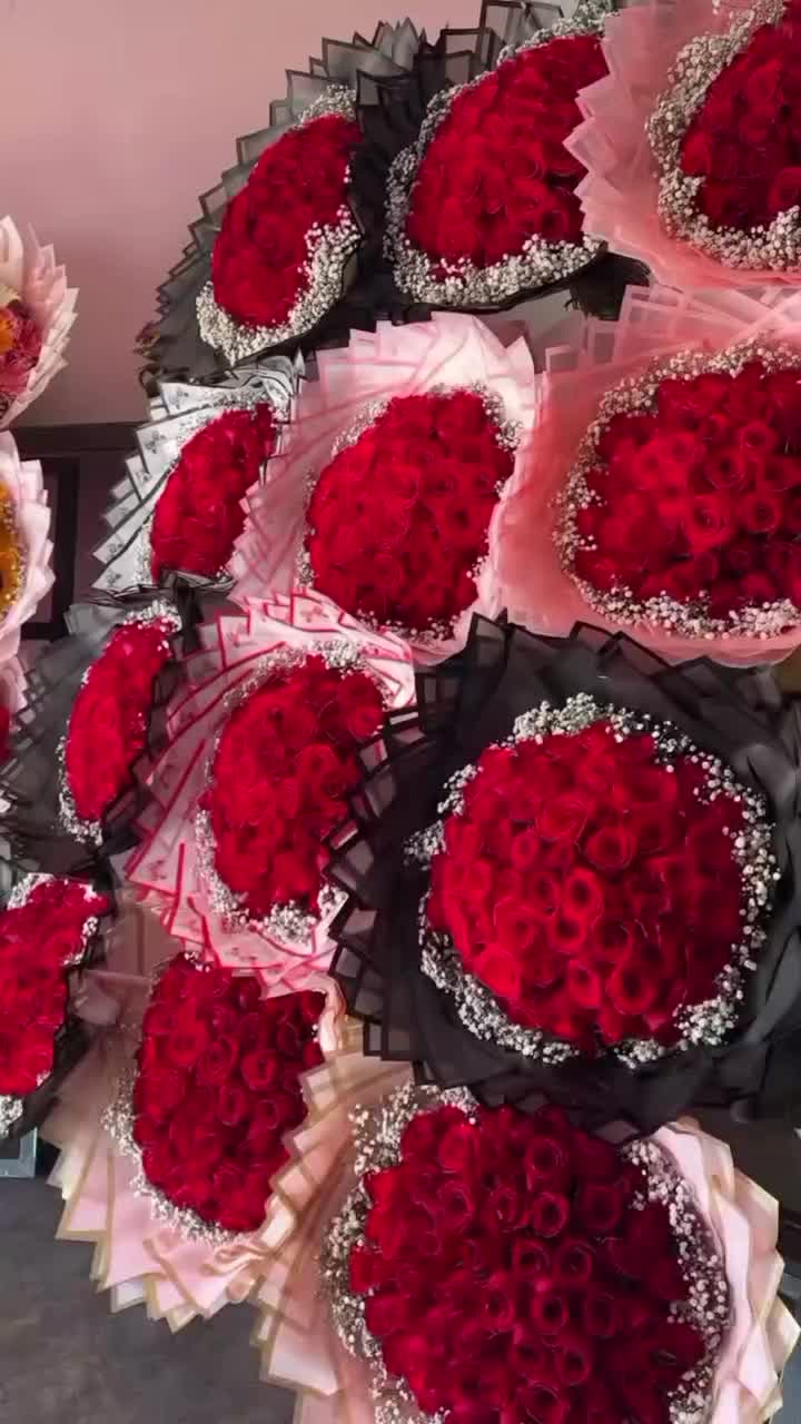 دسته گل رز هلندی به همراه ژیپسفولیا|گل و گیاه طبیعی|تهران, شهرک آزادی|دیوار