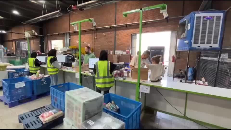 استخدام رایگان اسنپ شاپ/ انبار با بیمه و مزایا|استخدام خدمات فروشگاه و رستوران|تهران, نصرت|دیوار