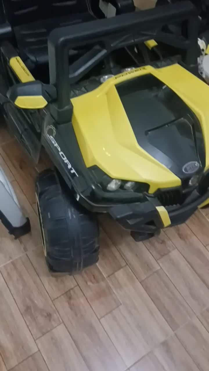 ماشین برقی در حد نو|اسباببازی بچه|پارسآباد, |دیوار