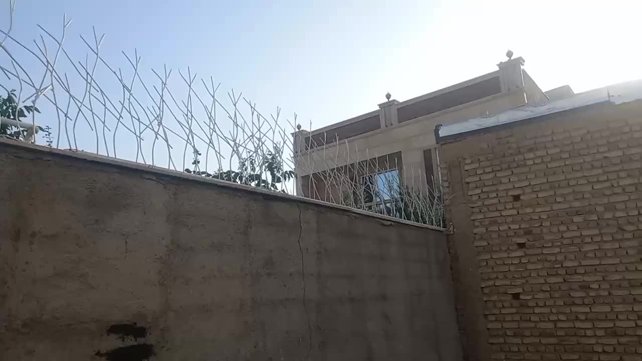شاخ گوزنی ودرب وپنجره سازی اهنی ودوجدارهupvc|عمده‌فروشی|خرمدره, |دیوار