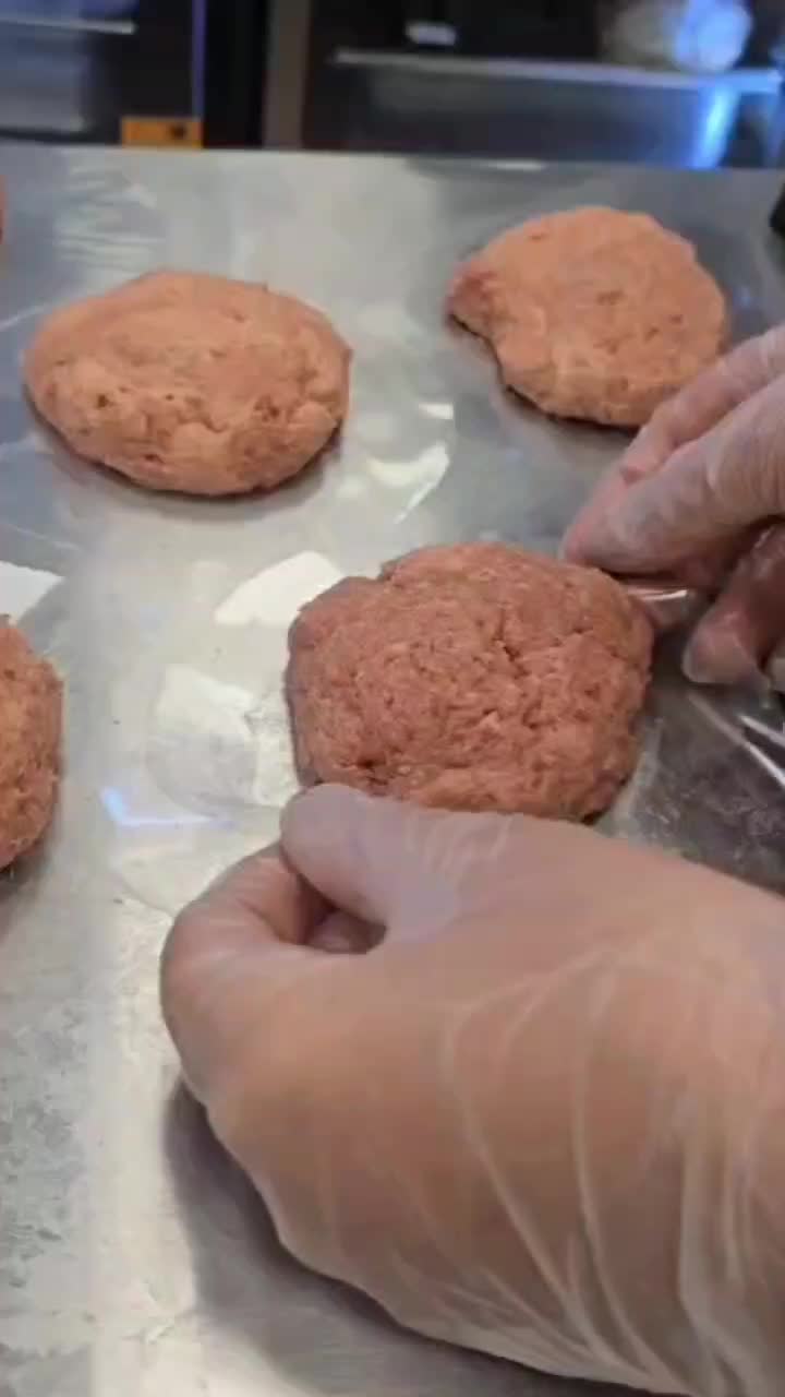 تولید برگر (همبرگر) بره گوساله مرغ بوقلمون آوات|خوردنی و آشامیدنی|اصفهان, احمدآباد|دیوار