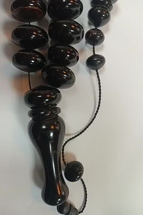 تسبیح یسر بی نظیر|جواهرات|ری, سرتخت|دیوار